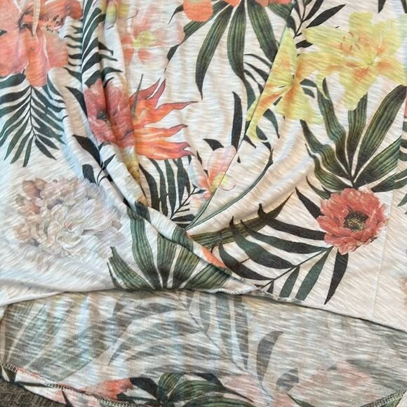 🏝️ Tryst Women’s Medium Tropical Print Top - Picture 3 of 5